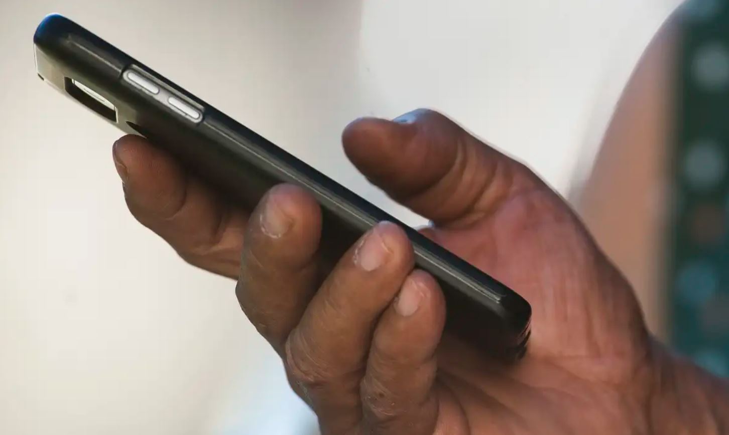 Leia mais sobre o artigo Anatel: nove em cada dez brasileiros têm acesso à telefone celular