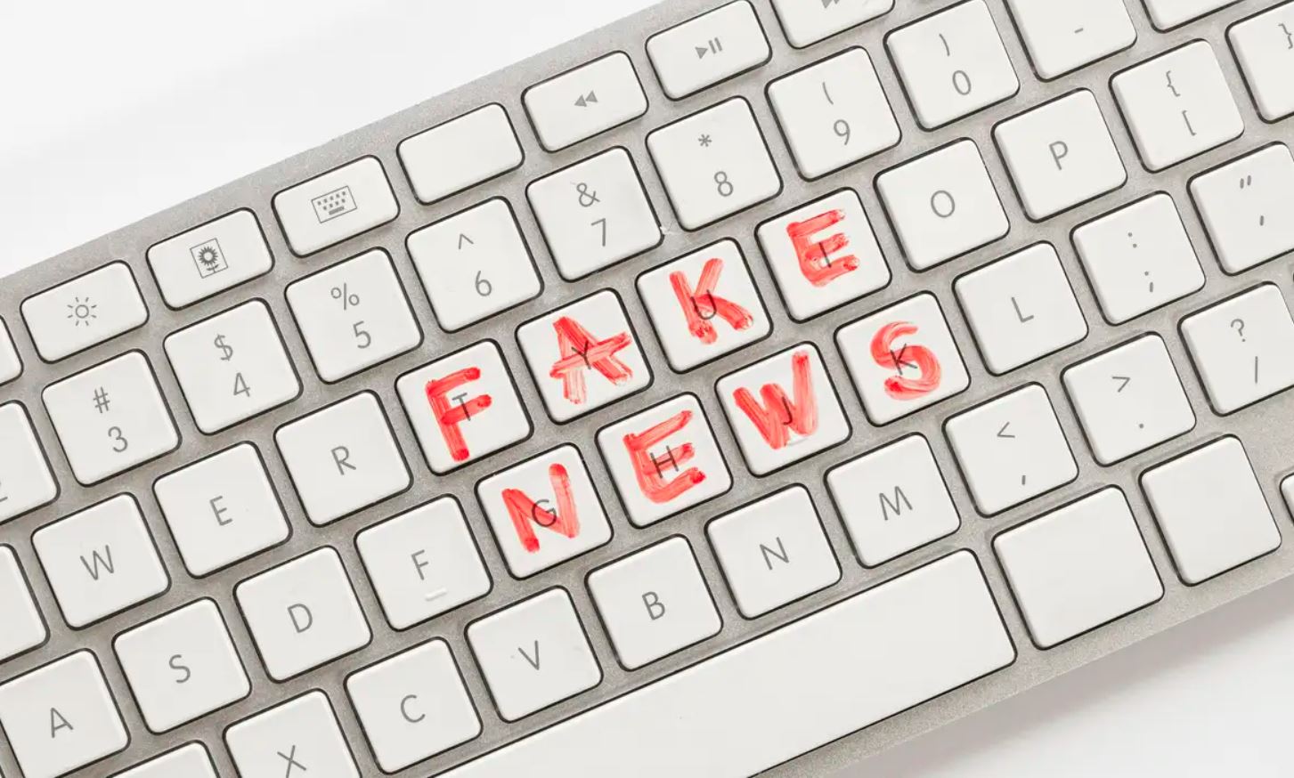 Leia mais sobre o artigo Dia dos jornalistas: como conteúdos profissionais podem vencer fakes