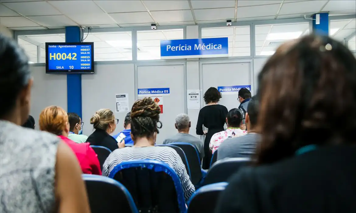 Leia mais sobre o artigo INSS faz mutirão de perícias médicas para reduzir tempo de espera