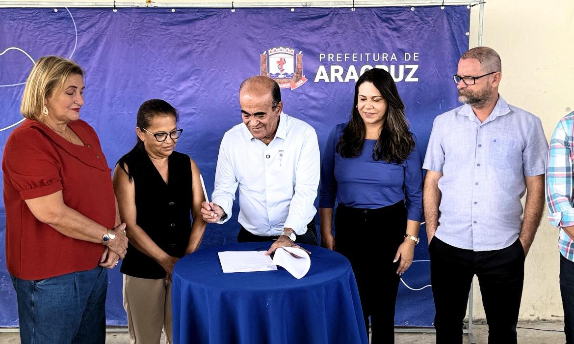 Leia mais sobre o artigo Assinada a Ordem de Serviço para o início da Regularização Fundiária em Barra do Riacho