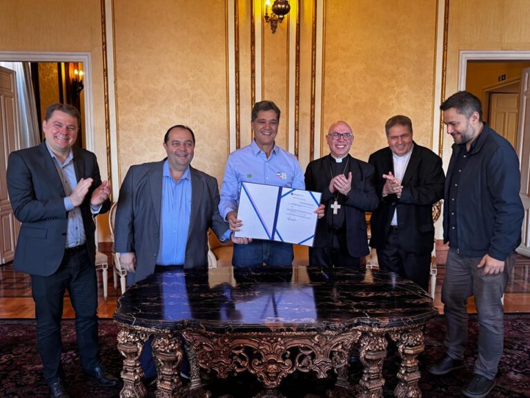 Governo do Estado transfere simbolicamente Capital para Anchieta em homenagem a São José de Anchieta