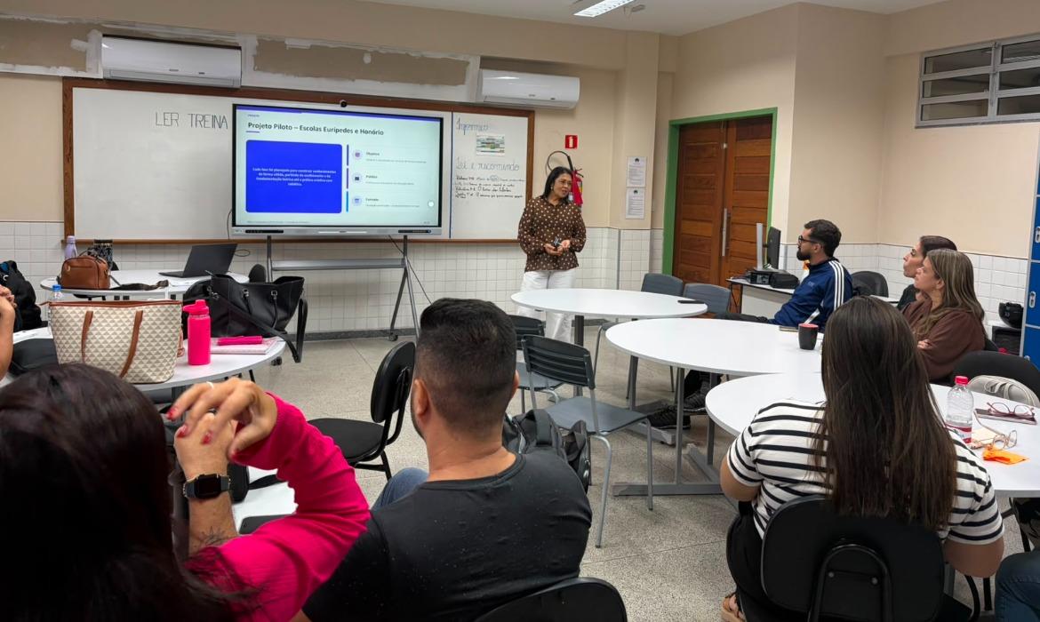 Leia mais sobre o artigo Emefti´s Honório Nunes de Jesus e Eurípedes Nunes Loureiro são as primeiras escolas da rede contempladas com a implementação da BNCC Computação