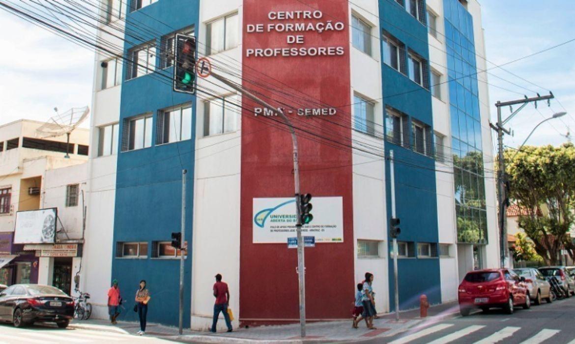 Leia mais sobre o artigo Divulgado editais dos cursos de extensão de Pilotagem de Drones (Ufes/Unac) e de Gestão Contábil e Financeira de Organizacional do Terceiro Setor (Ufes)