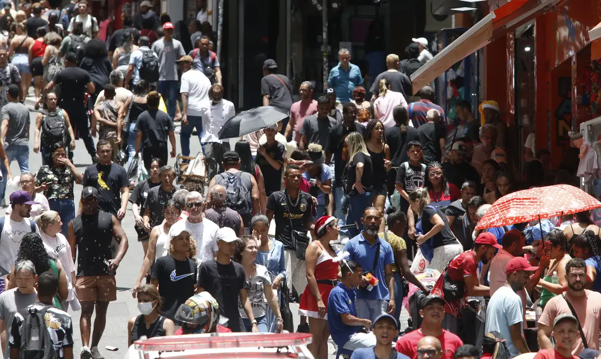 Leia mais sobre o artigo Consumidores podem renegociar dívidas bancárias até 31 de agosto