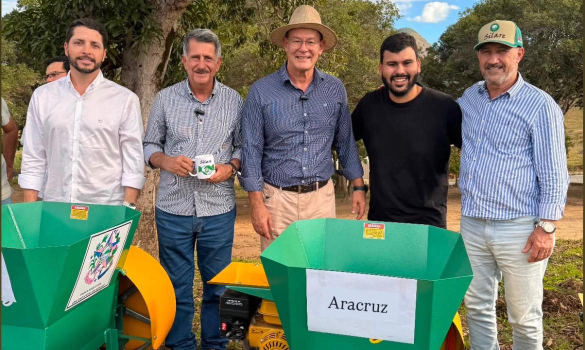Leia mais sobre o artigo Aracruz recebe ensacadora de silagem para fortalecer a pecuária no município
