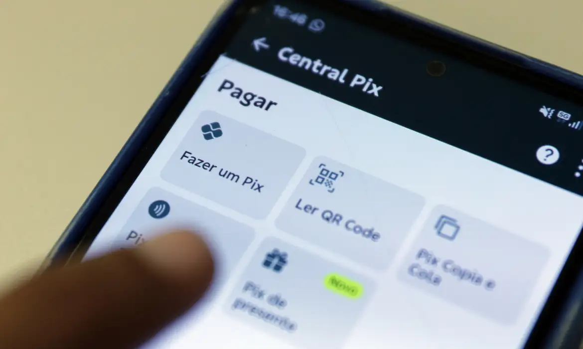 Leia mais sobre o artigo Modelo do Pix desafia controle financeiro dos EUA sobre o Brasil