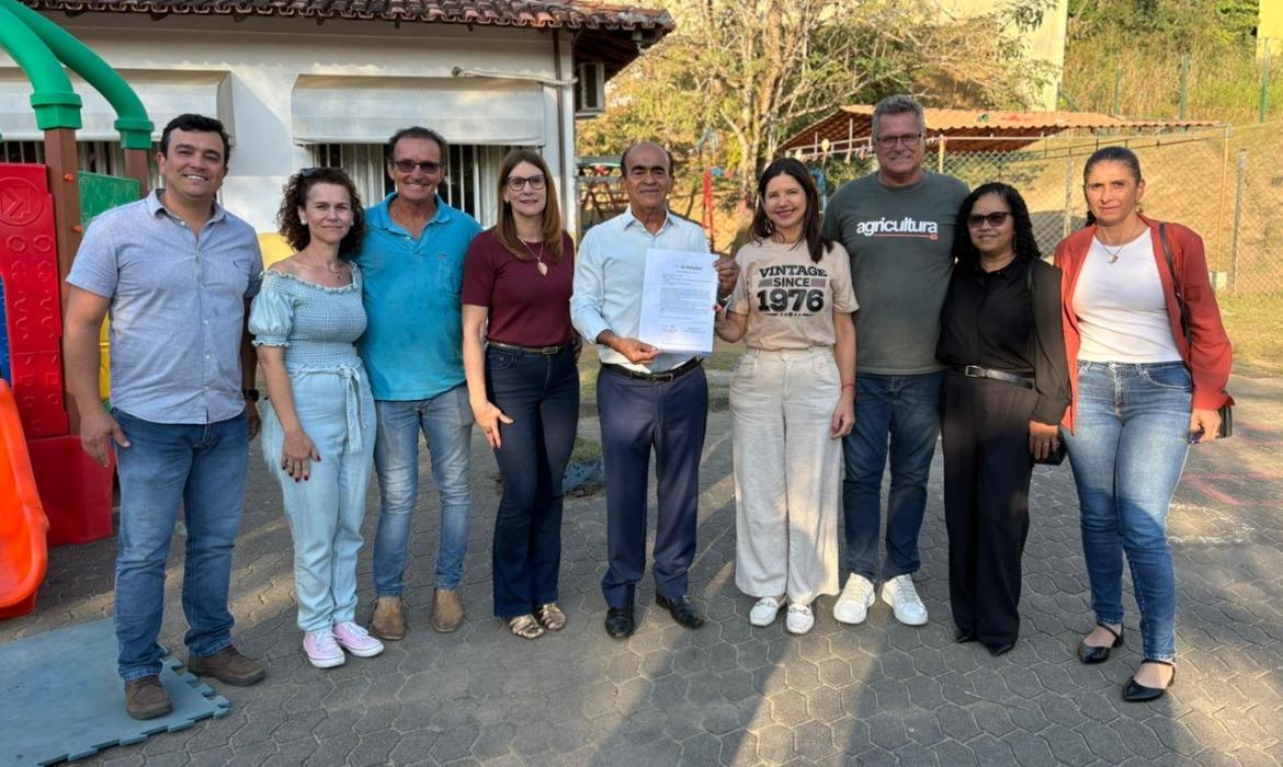 Leia mais sobre o artigo Ordem de Serviço autoriza ampliação de salas de aula na escola Teresinha Frigini, em Guaraná