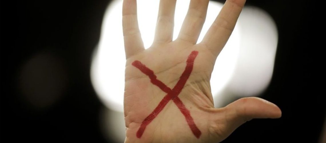 Os equipamentos culturais reabilitados no Centro Histórico de Vitória representam a oportunidade de transformar patrimônios arquitetônicos em vetores de dinamização cultural e econômica, incentivando o turismo, a educação patrimonial e a valorização da - 2