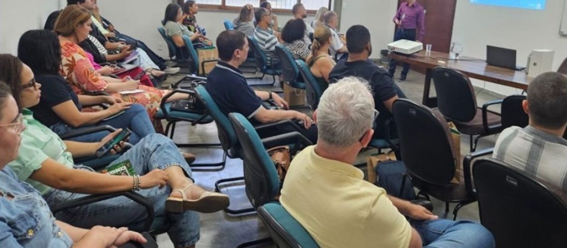 Os equipamentos culturais reabilitados no Centro Histórico de Vitória representam a oportunidade de transformar patrimônios arquitetônicos em vetores de dinamização cultural e econômica, incentivando o turismo, a educação patrimonial e a valorização da - 14