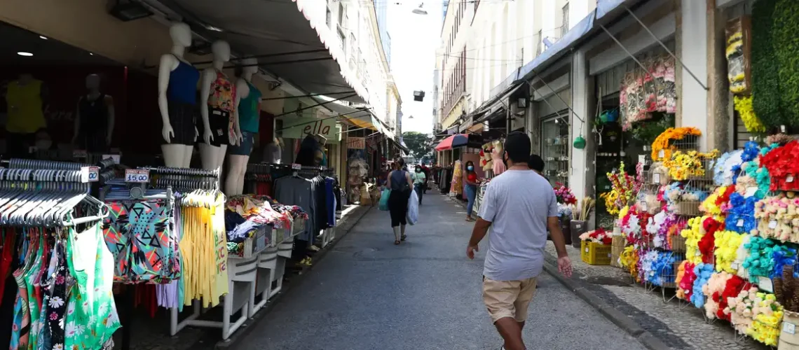 comercio_na_saara_reabre_no_rio_tnrgo_abr_0904216699