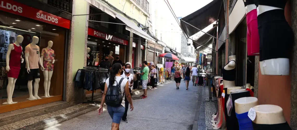 comercio_na_saara_reabre_no_rio_tnrgo_abr_0904216701