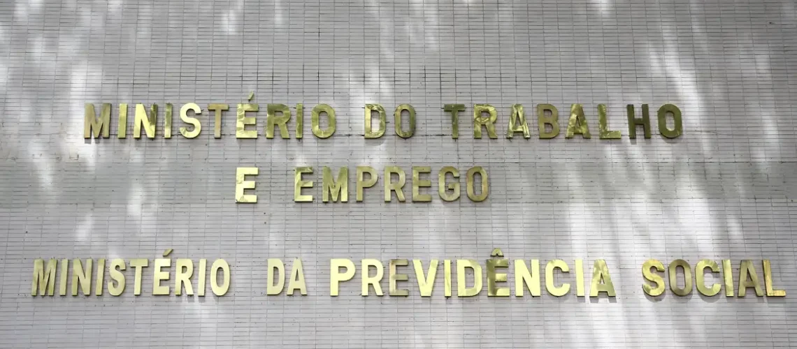 fachada-ministerio_mcamgo_abr_100420231818-13