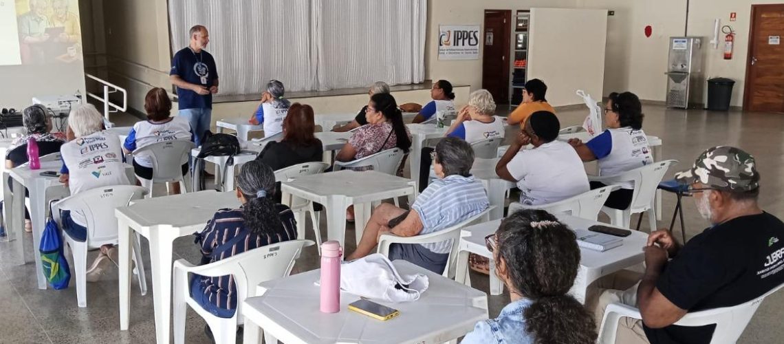 idosos-do-cci-participam-de-curso-de-tecnologia-promovido-pela-prefeitura-em-parceria-com-o-senac-15298-capa