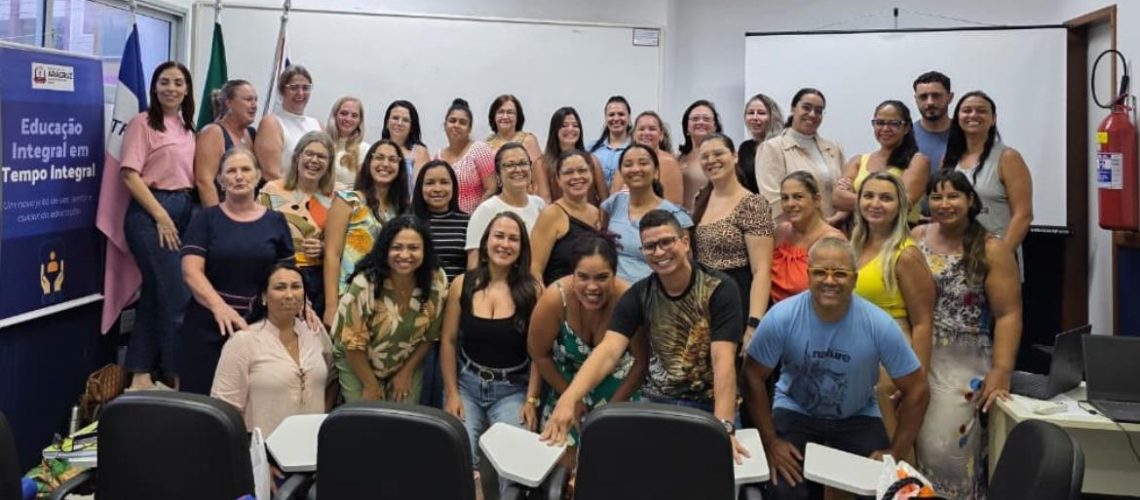 novos-profissionais-da-educacao-integral-em-tempo-integral-sao-capacitados-aulas-comecam-nesta-quinta-feira-5-14911-capa