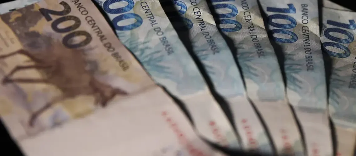 real_moedadinheiro_jfcrz_abr_1701220048_1