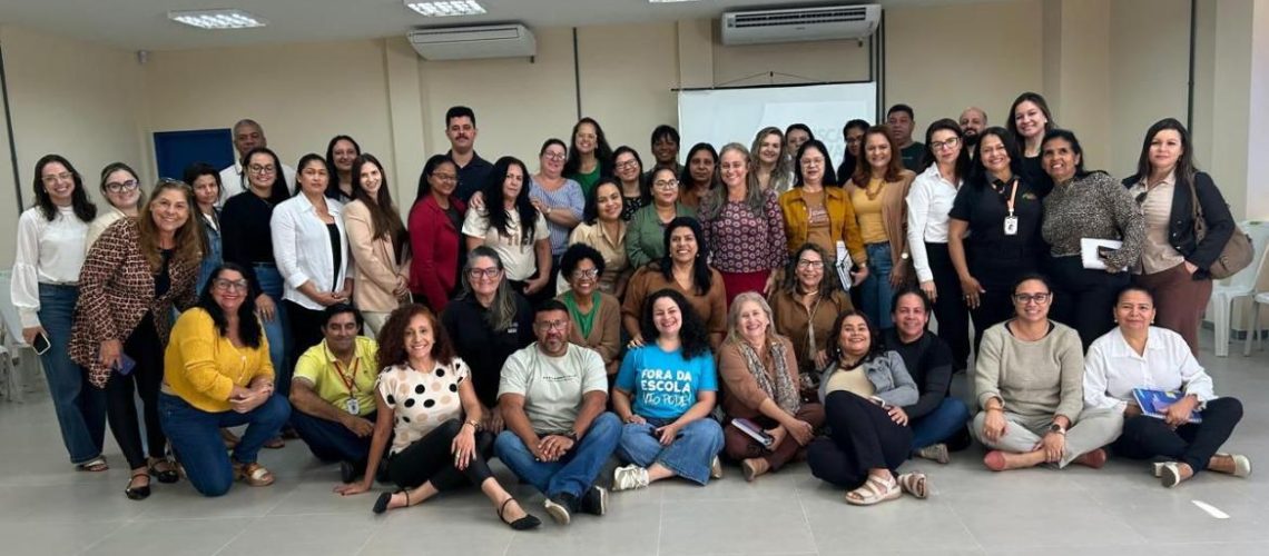 reuniao-entre-representantes-do-busca-ativa-escolar-cras-creas-e-conselho-tutelar-estreita-lacos-no-atendimento-a-estudantes-infrequentes-ou-fora-da-escola-15186-capa