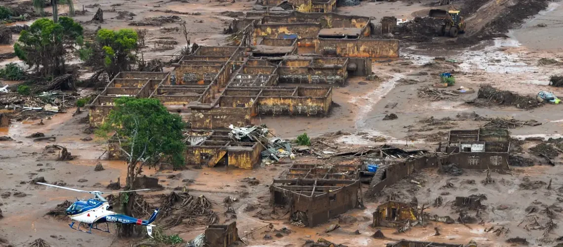 tragedia_em_mariana_0711150245_1