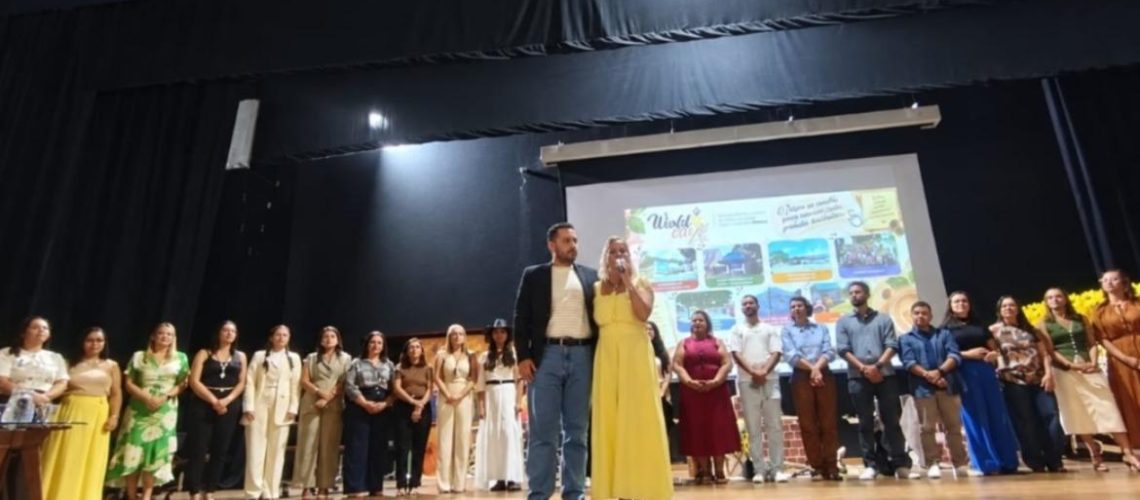 world-cafe-escolas-de-educacao-integral-em-tempo-integral-expoem-suas-boas-praticas-em-plenaria-15549-capa